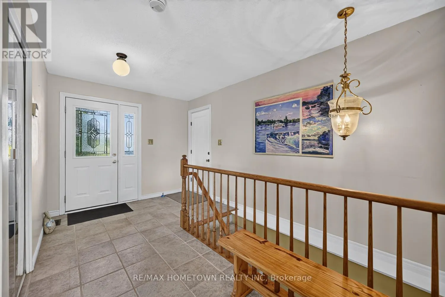 5873 RIDEAU VALLEY DRIVE N