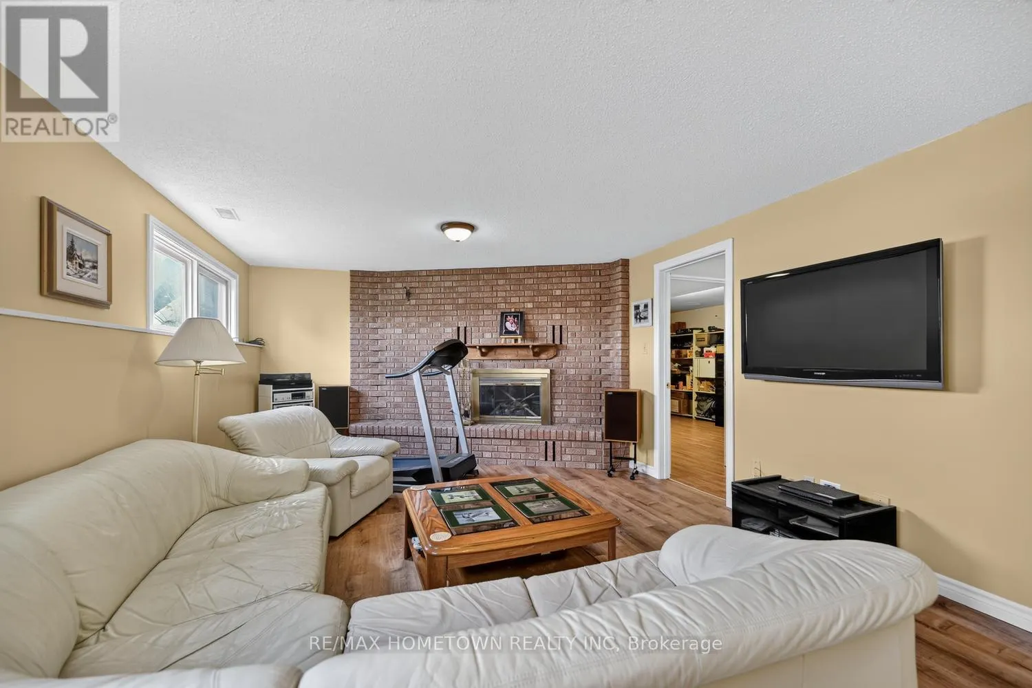 5873 RIDEAU VALLEY DRIVE N
