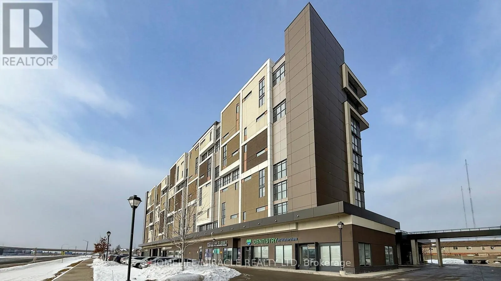 607 - 560 NORTH SERVICE ROAD