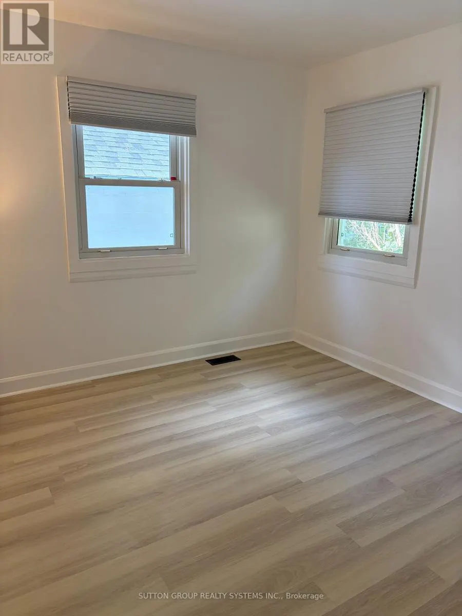 30 PERRY AVENUE