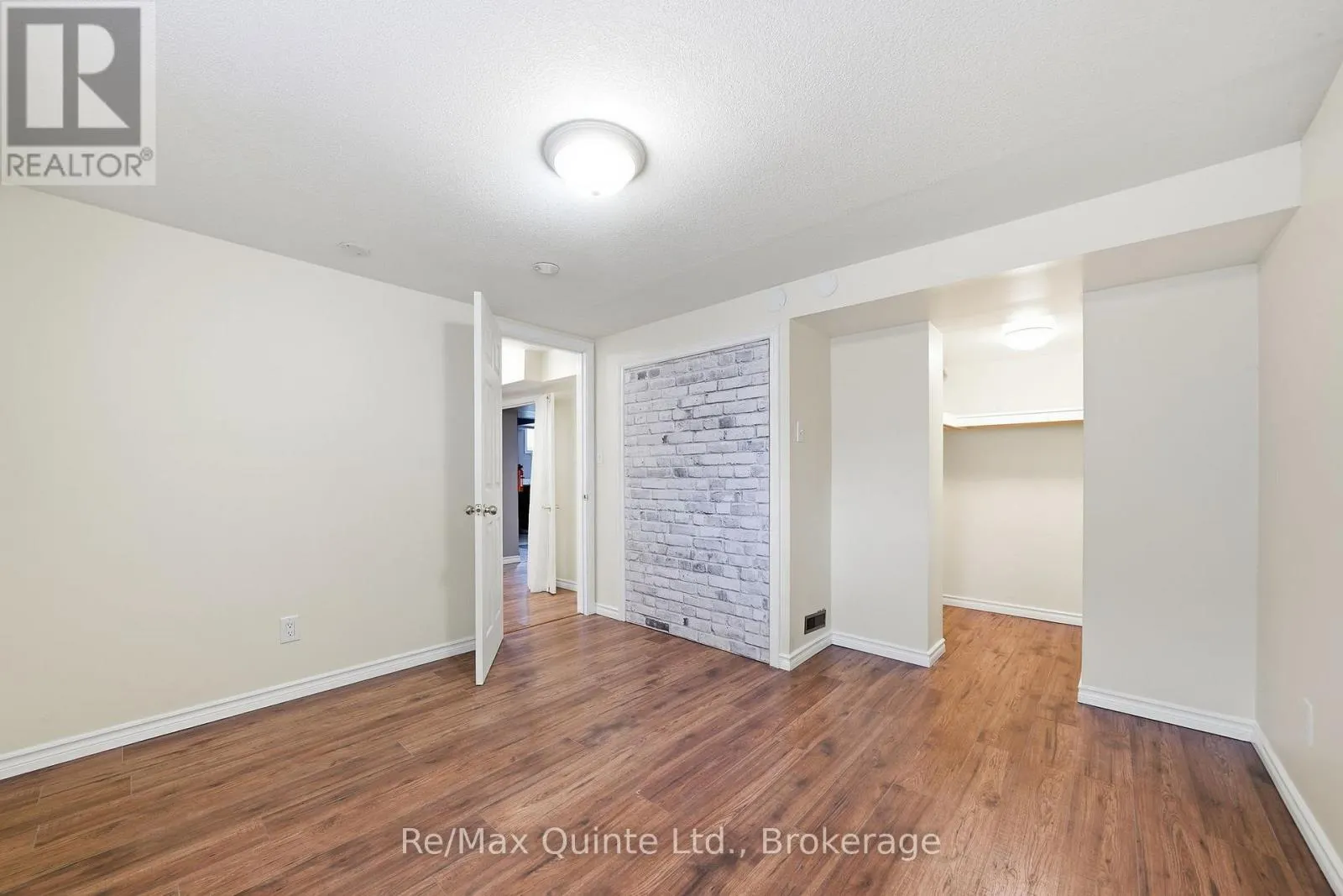 87 ORCHARD DRIVE