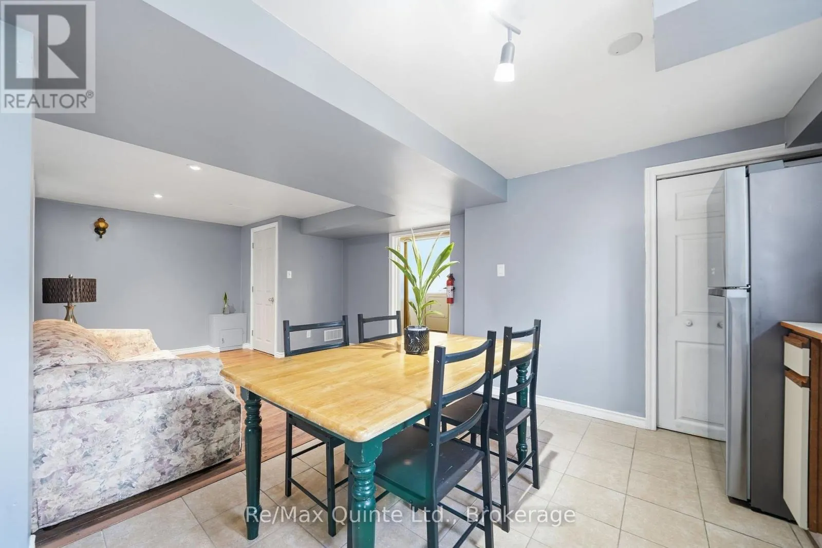 87 ORCHARD DRIVE