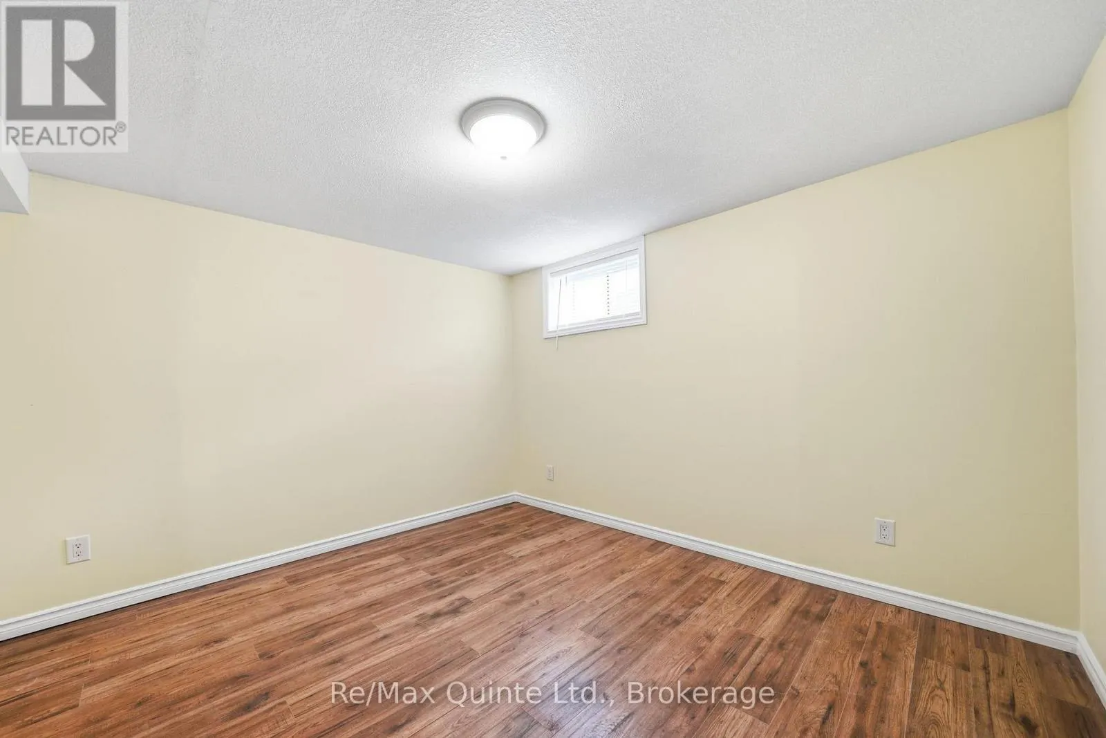 87 ORCHARD DRIVE