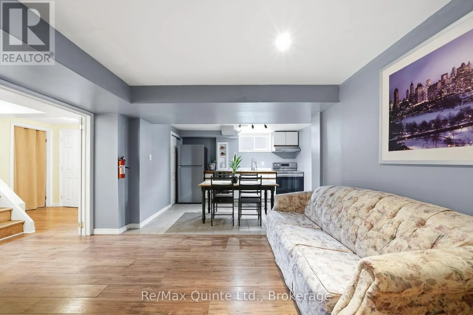 87 ORCHARD DRIVE