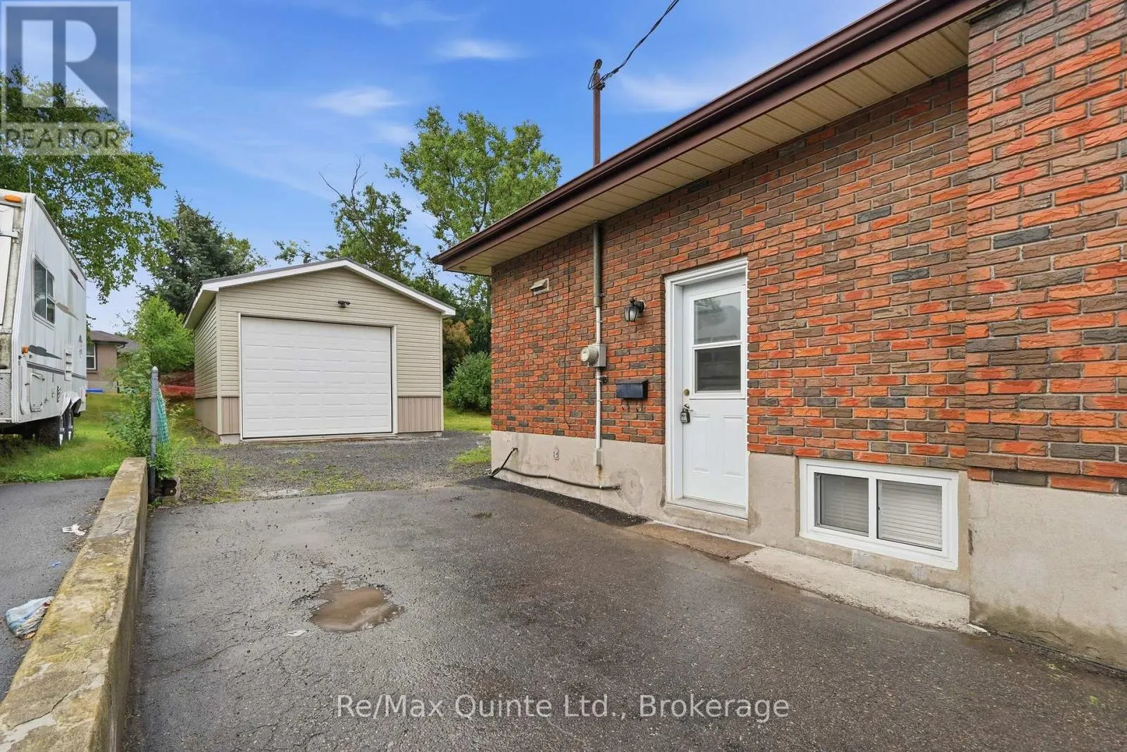 87 ORCHARD DRIVE