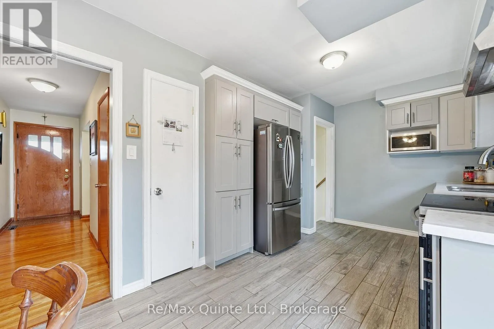 87 ORCHARD DRIVE