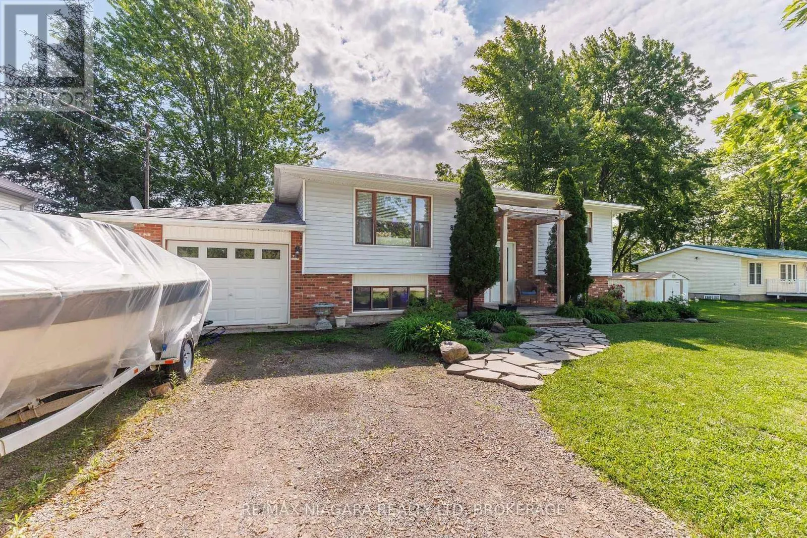 88 PLEASANT AVENUE N