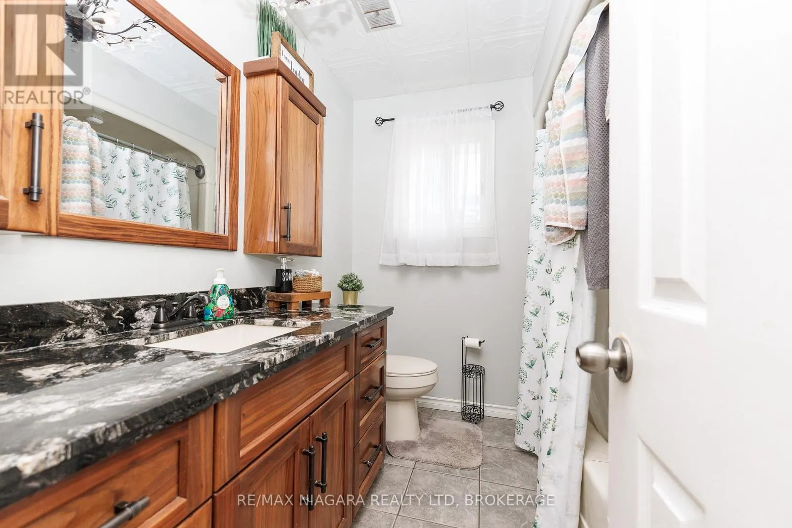 88 PLEASANT AVENUE N