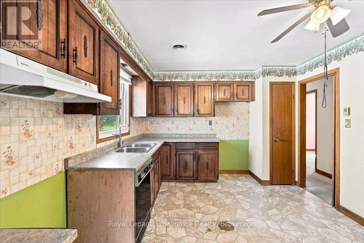 28 KENSINGTON CRESCENT