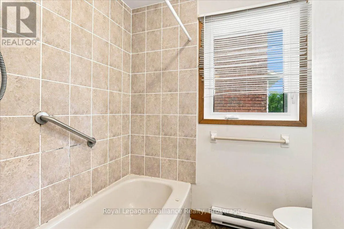 28 KENSINGTON CRESCENT