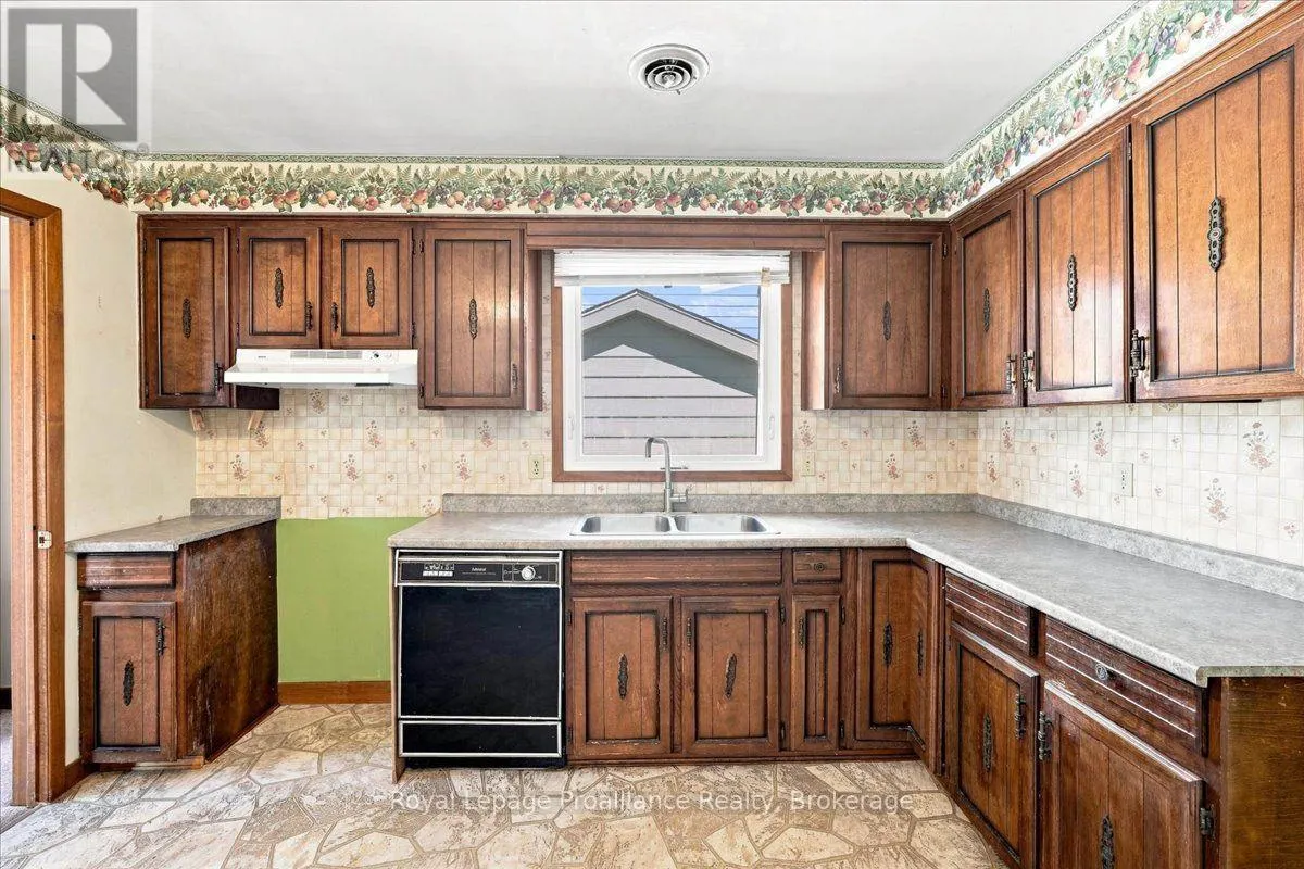 28 KENSINGTON CRESCENT