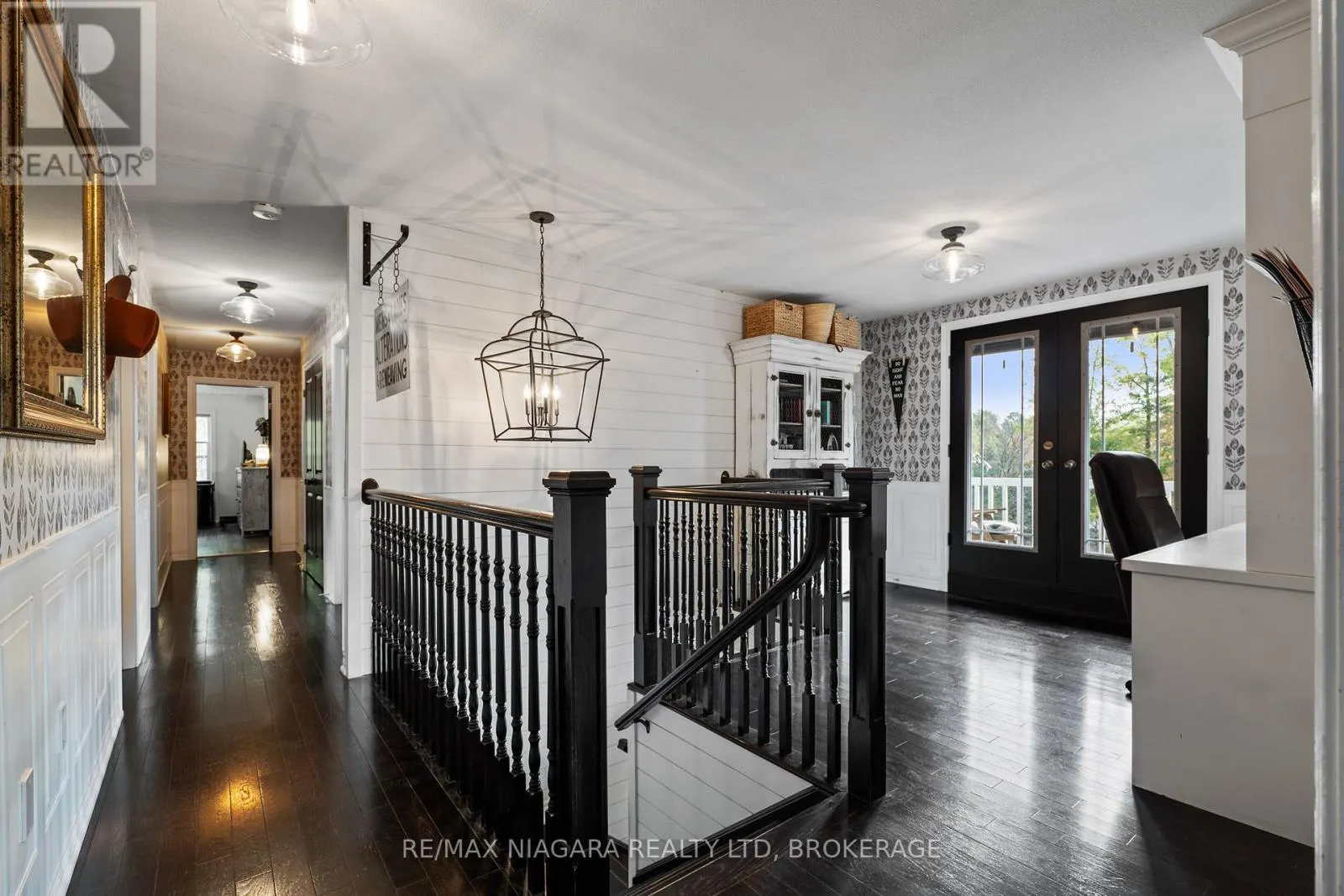 51268 TUNNACLIFFE ROAD S