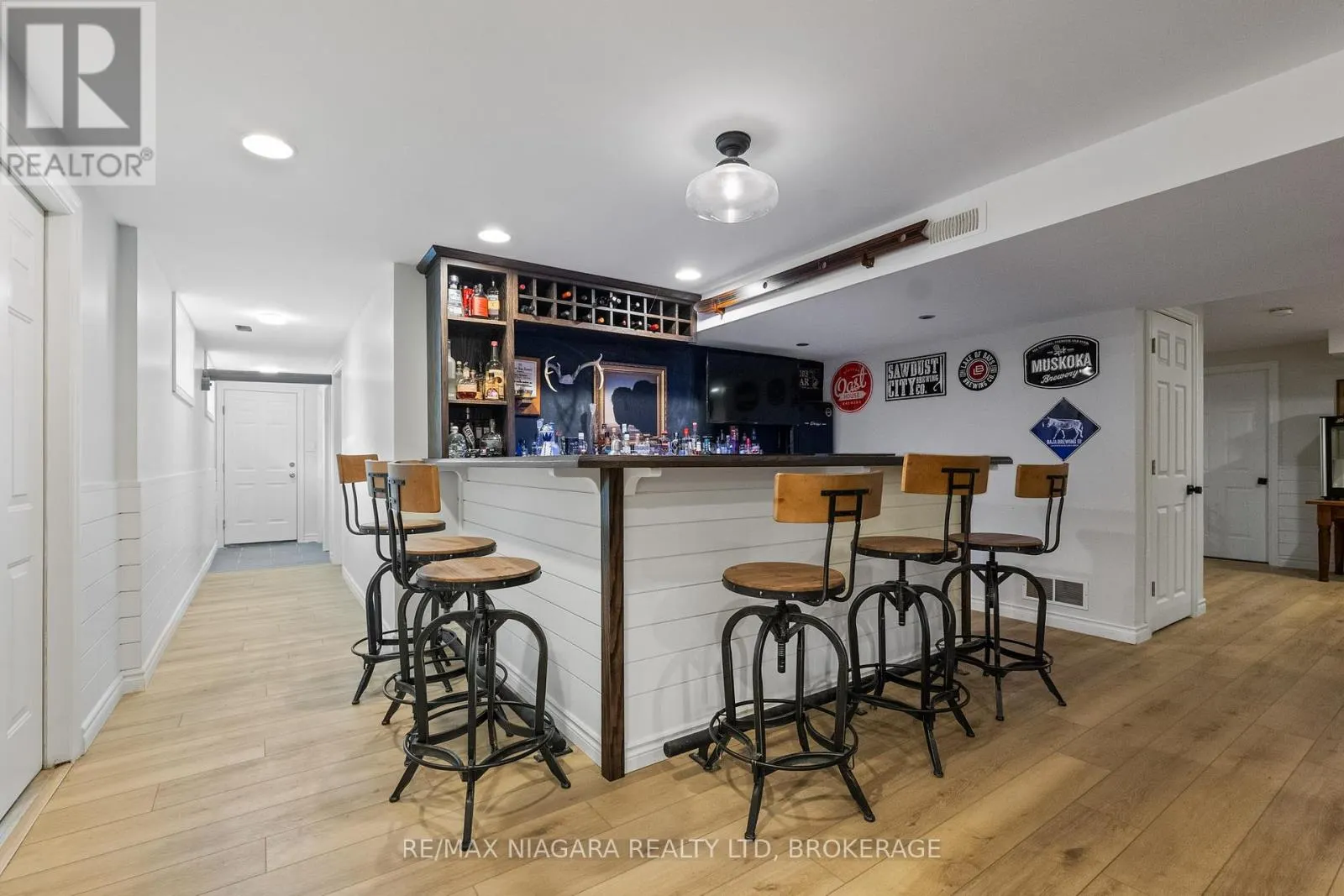 51268 TUNNACLIFFE ROAD S