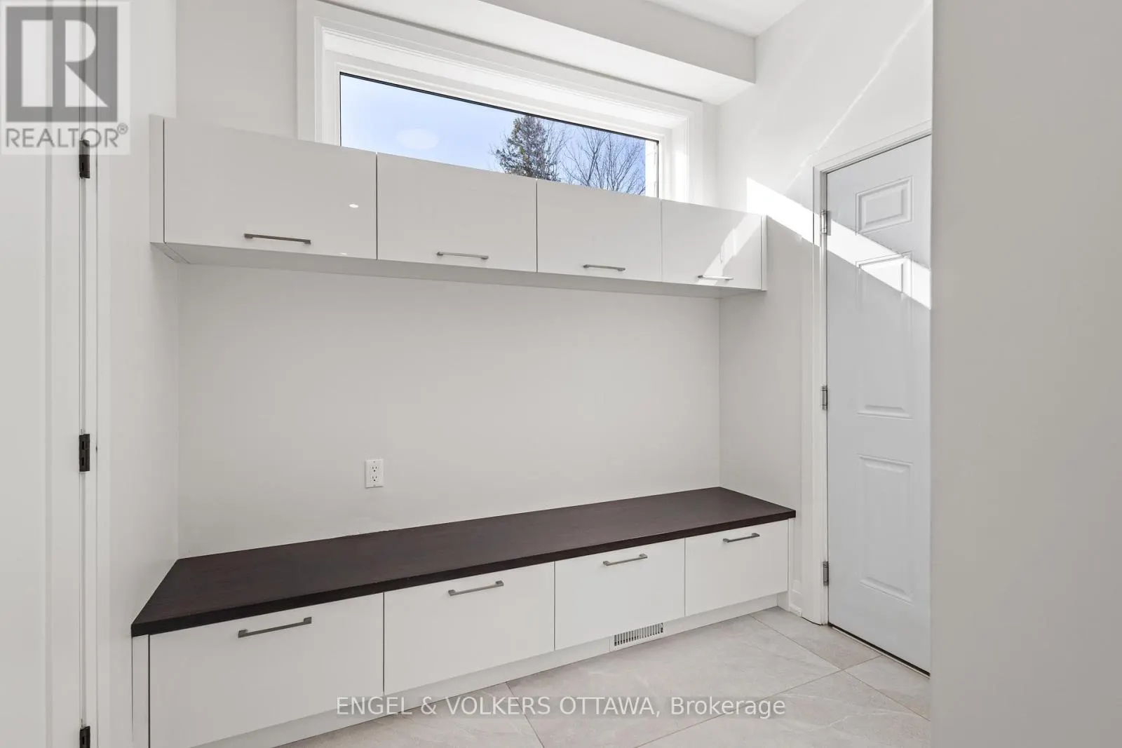 736 SHERBOURNE ROAD