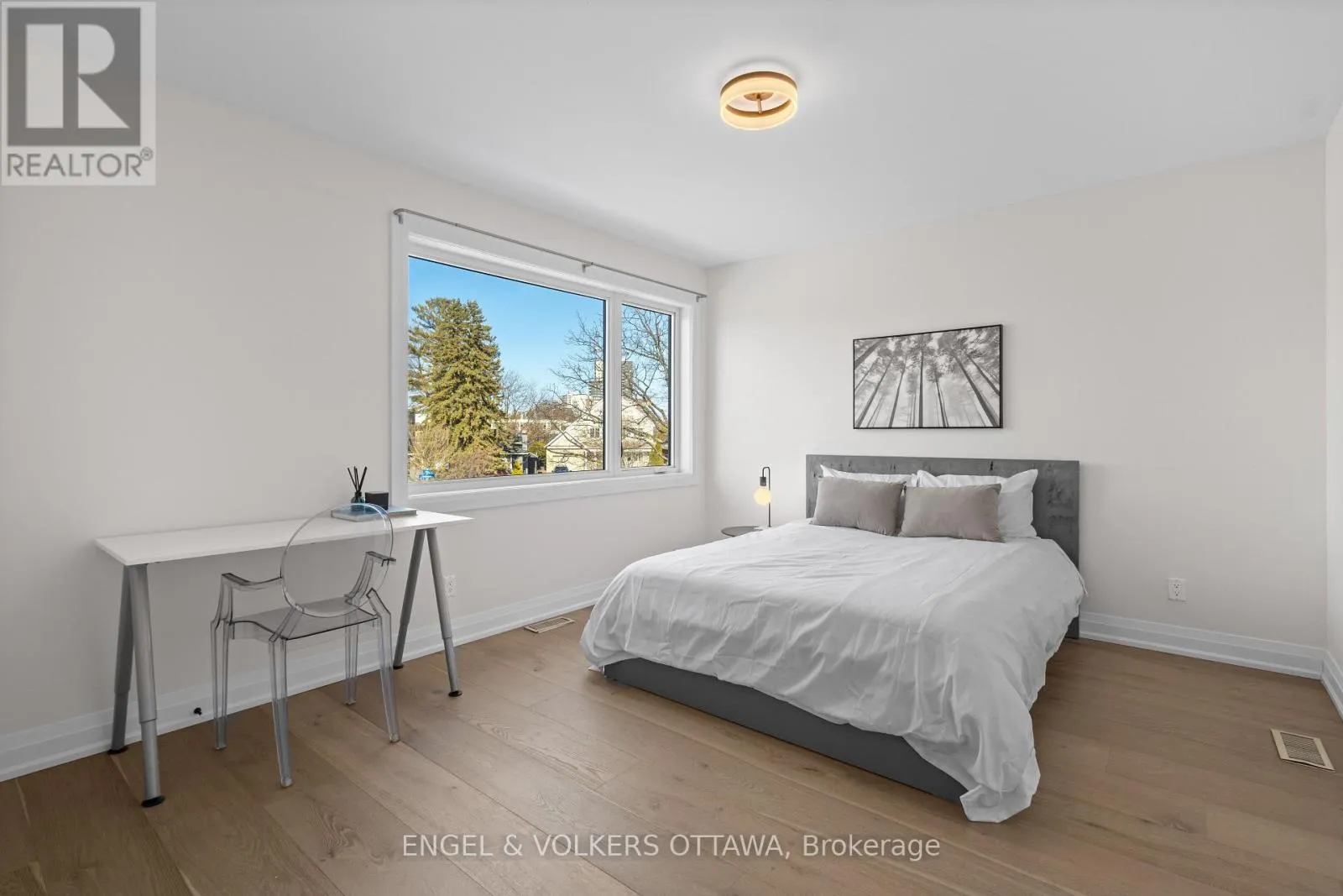 736 SHERBOURNE ROAD