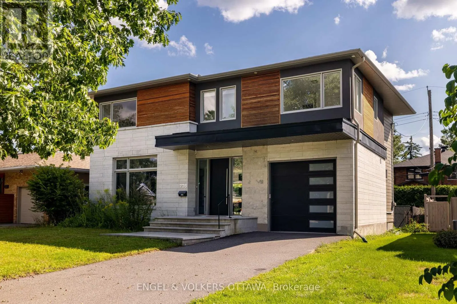 736 SHERBOURNE ROAD