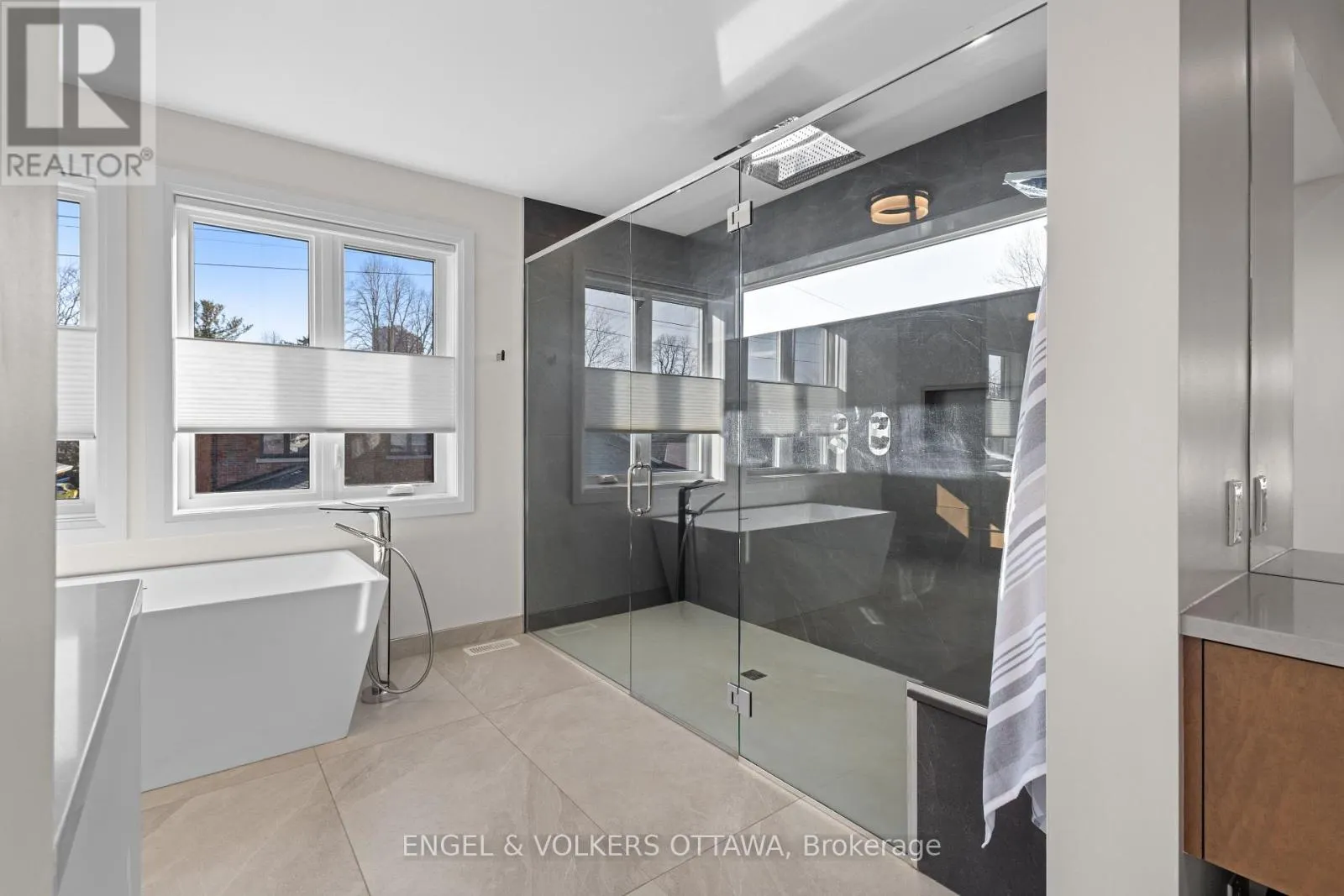 736 SHERBOURNE ROAD