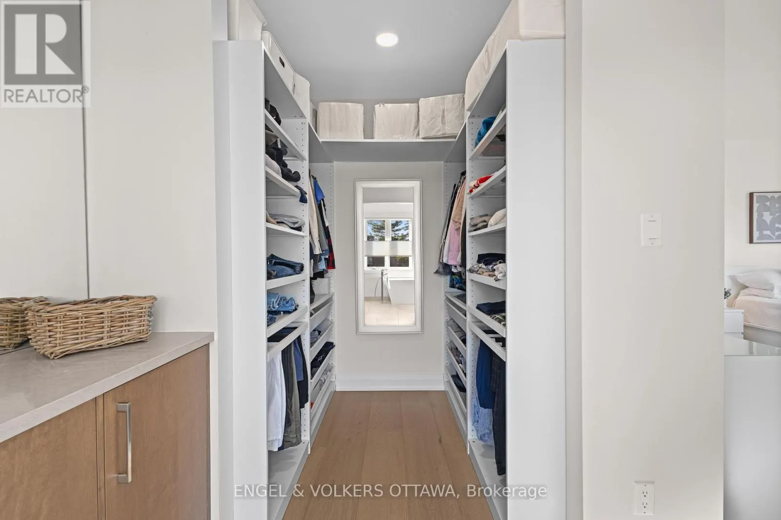 736 SHERBOURNE ROAD