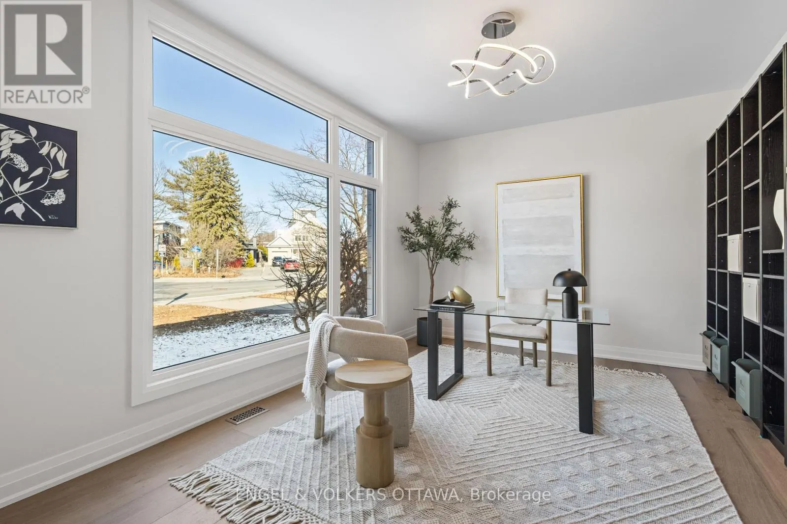 736 SHERBOURNE ROAD
