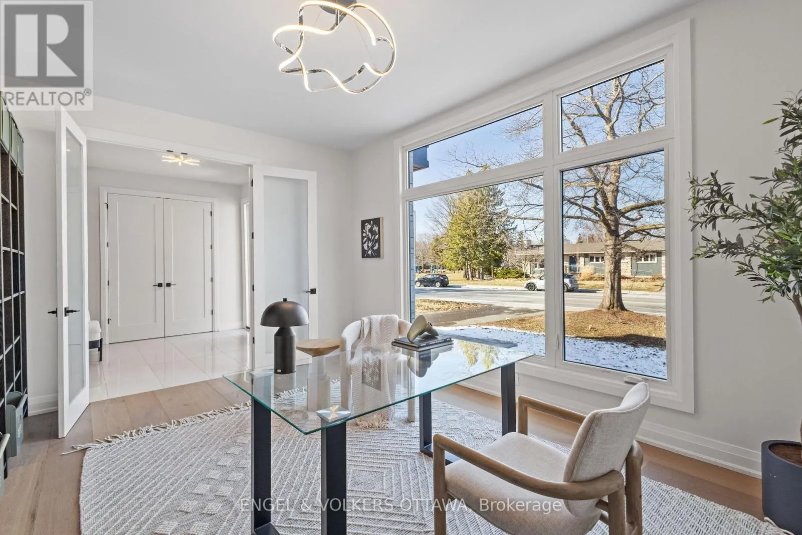 736 SHERBOURNE ROAD