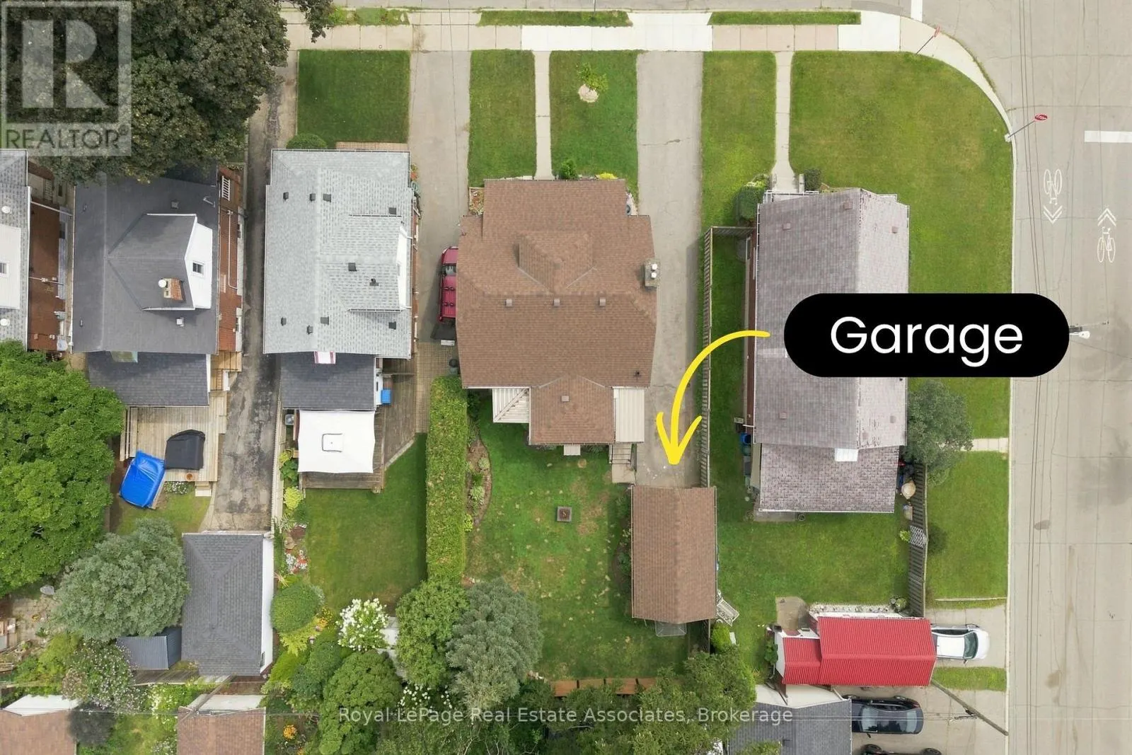 96 HUXLEY AVENUE S