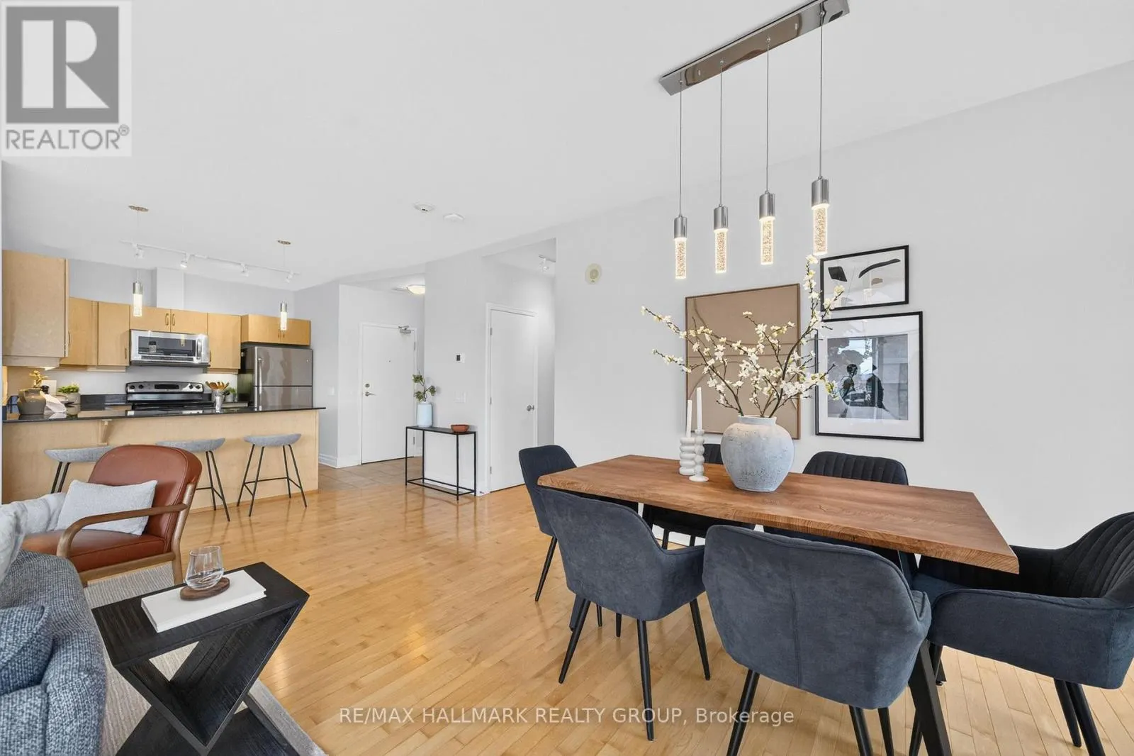 PH05 - 235 KENT STREET