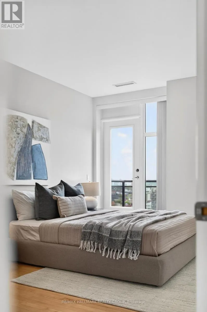 PH05 - 235 KENT STREET