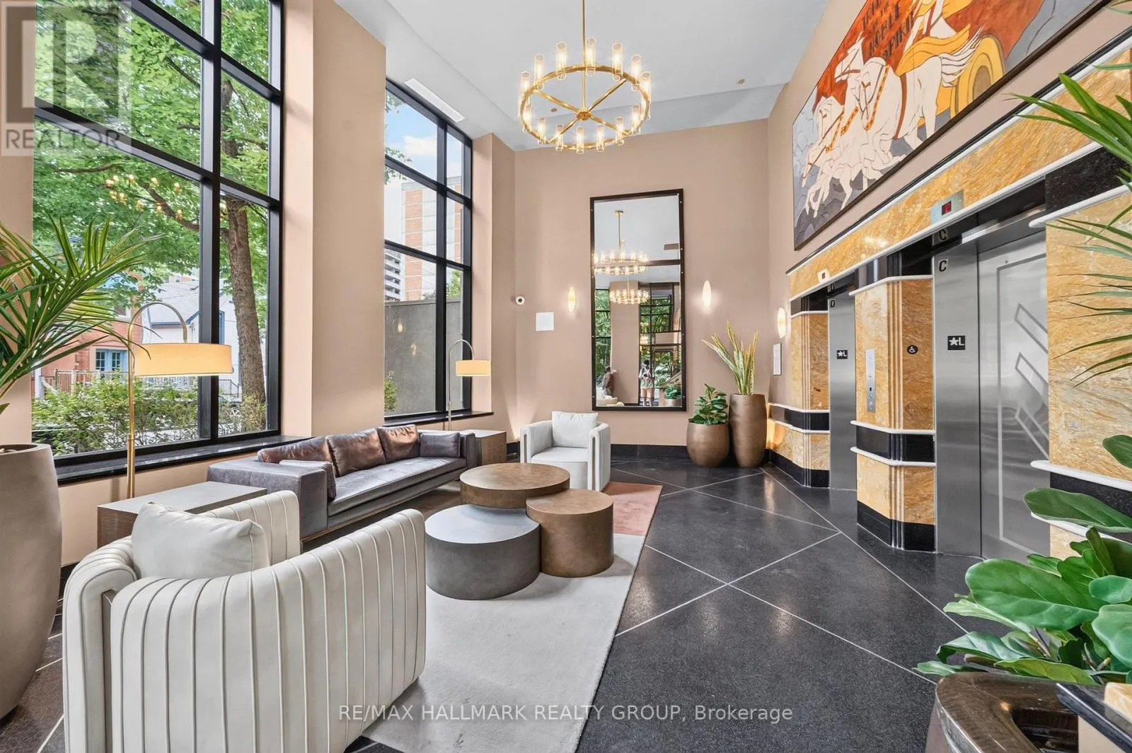 PH05 - 235 KENT STREET