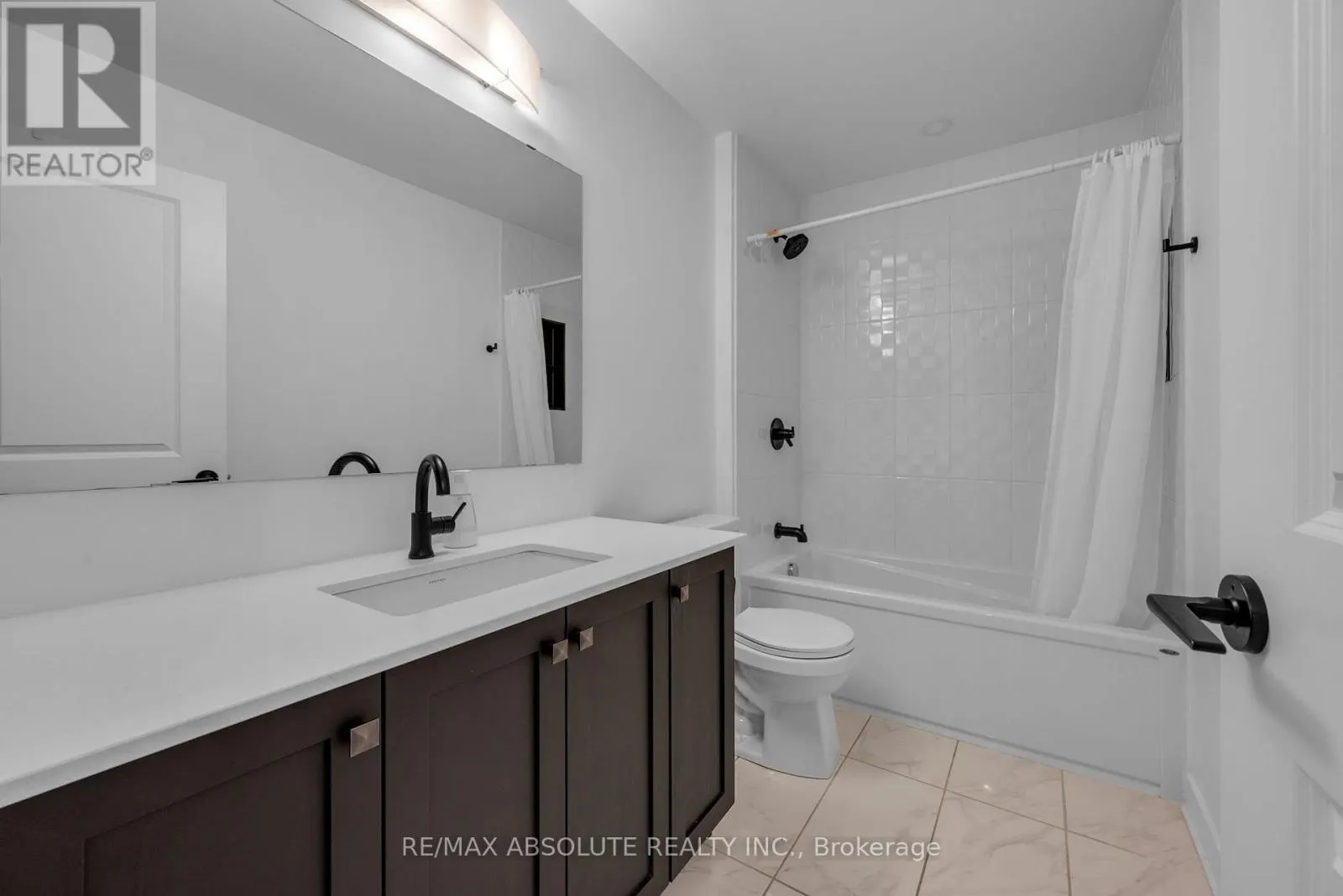 826 CHIPPING CIRCLE