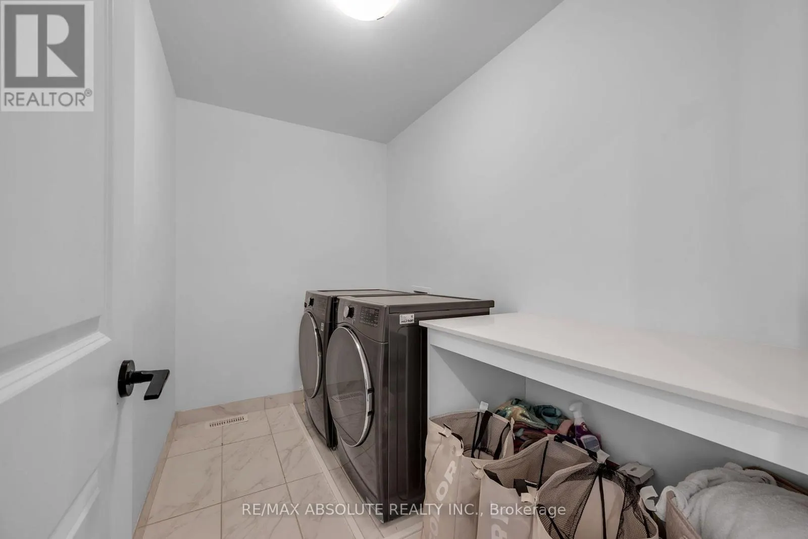826 CHIPPING CIRCLE