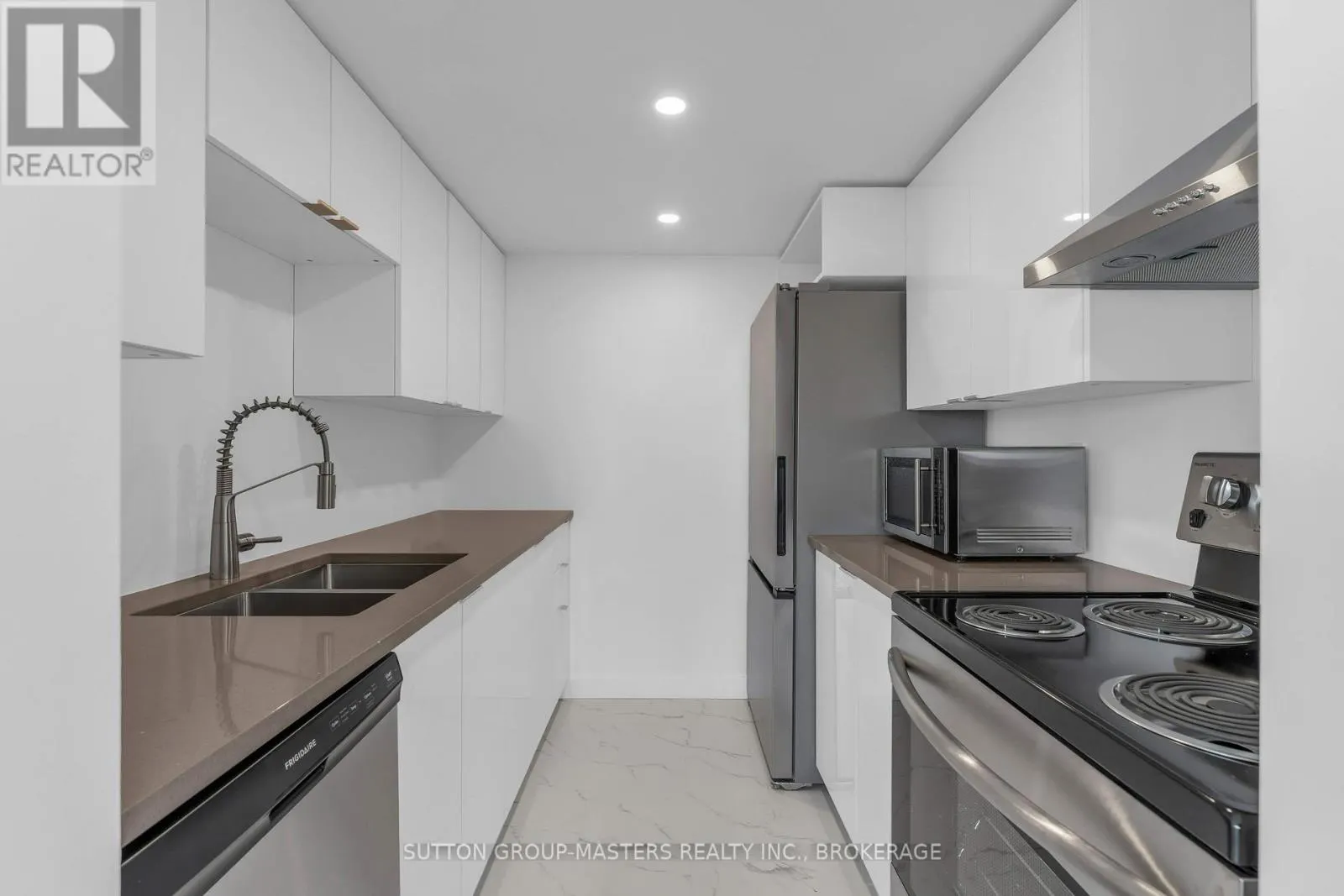801 - 165 ONTARIO STREET #801