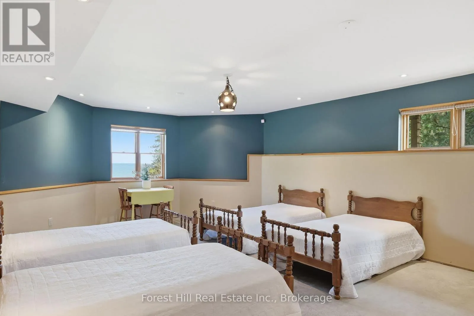295 LAKESHORE ROAD N