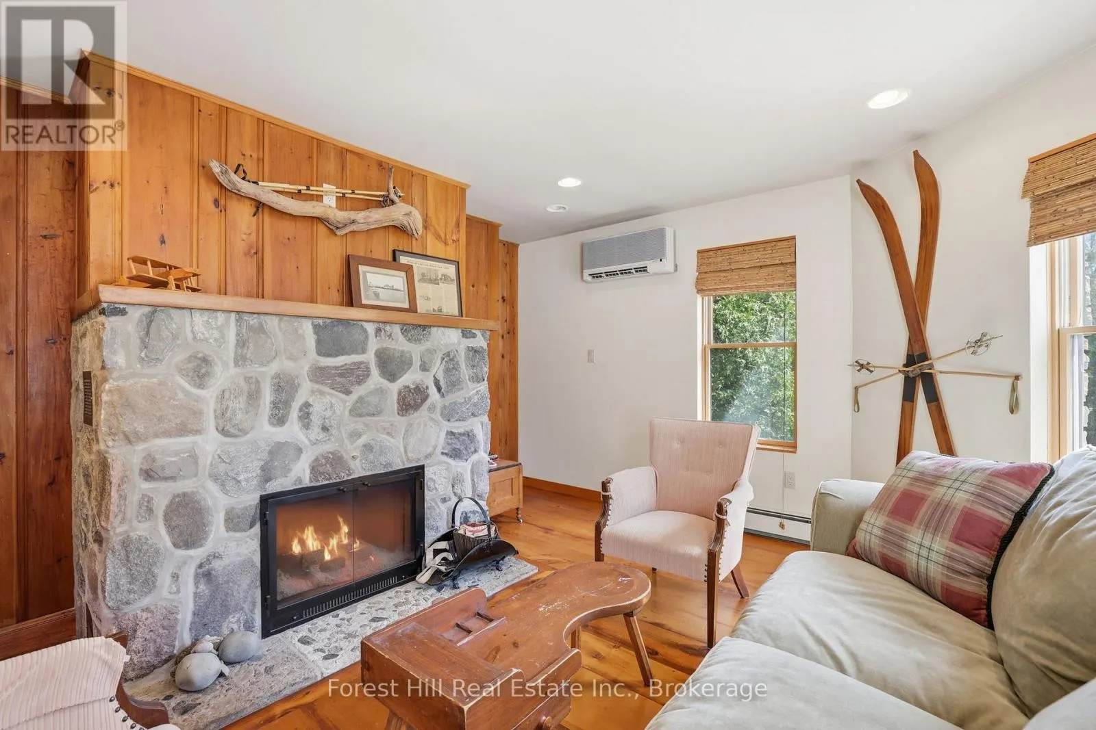 295 LAKESHORE ROAD N