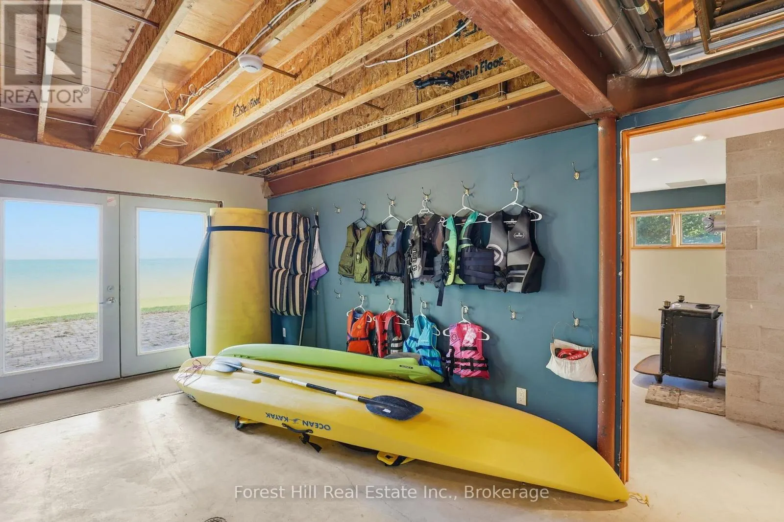 295 LAKESHORE ROAD N