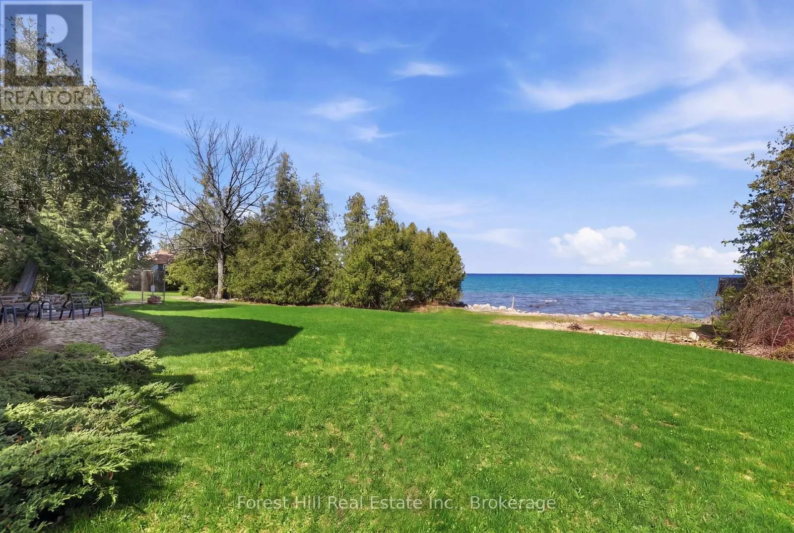 295 LAKESHORE ROAD N