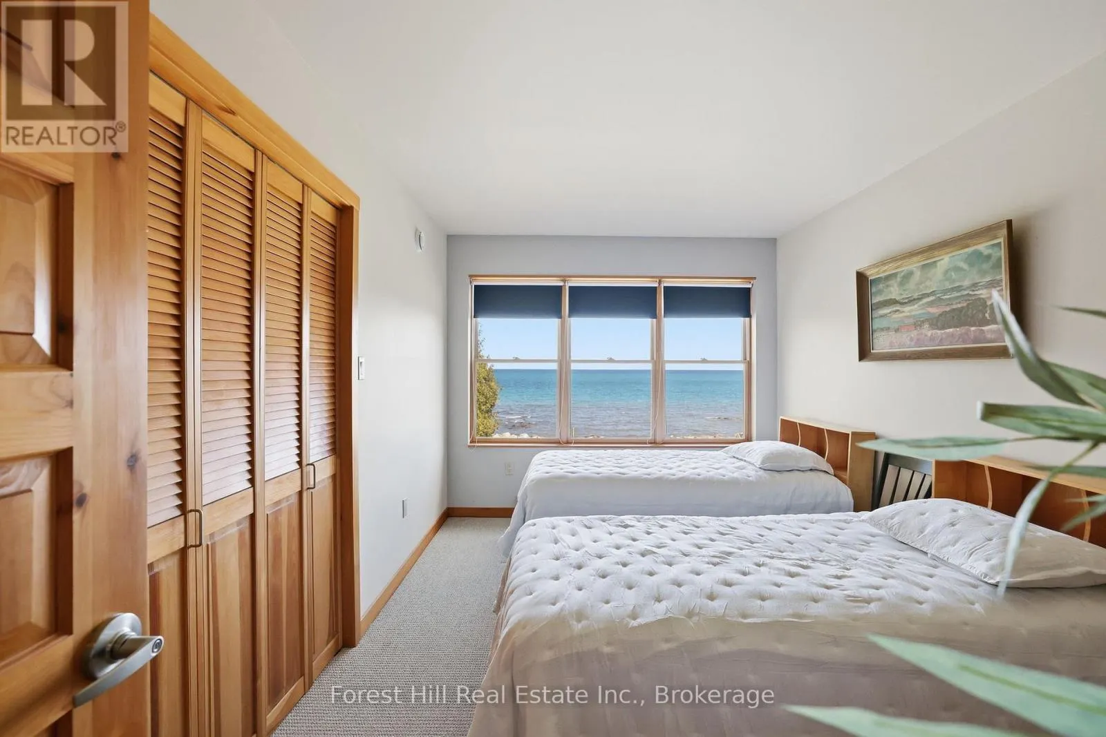 295 LAKESHORE ROAD N