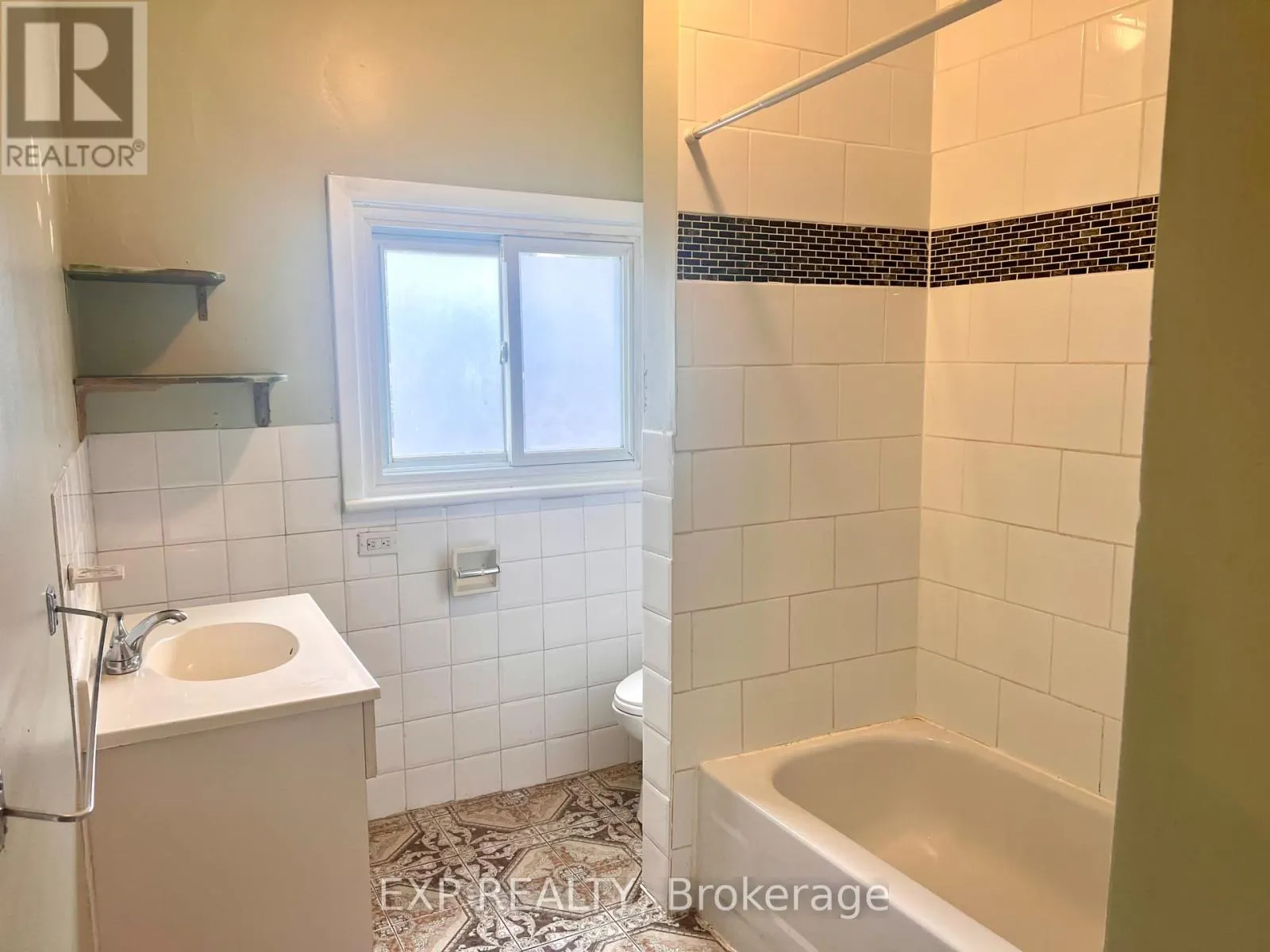 57 SPADINA AVENUE