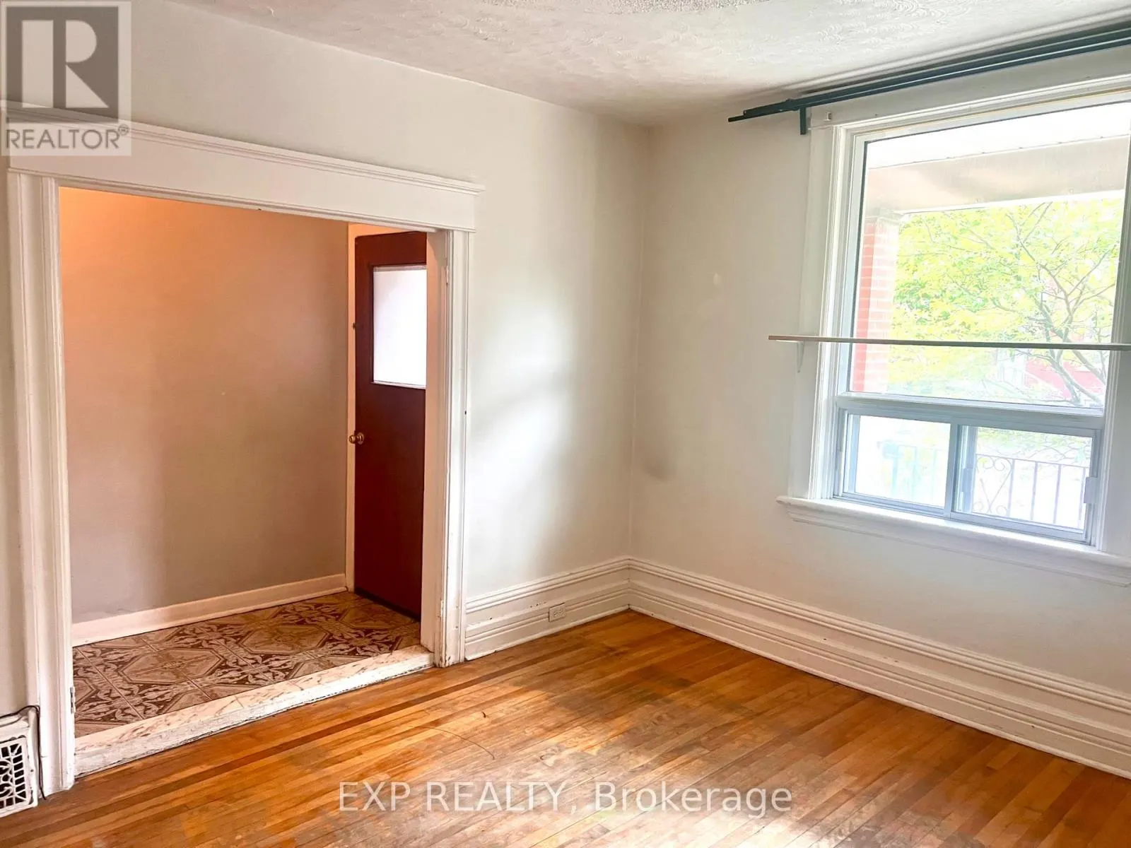 57 SPADINA AVENUE