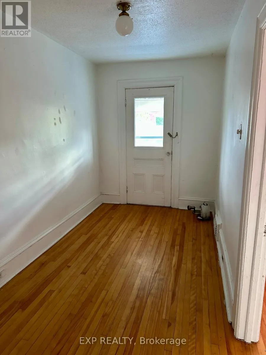57 SPADINA AVENUE