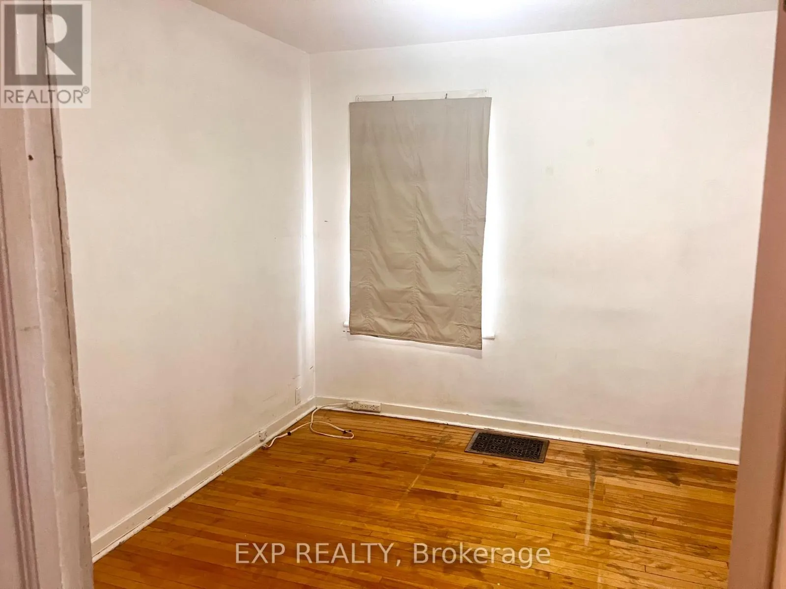 57 SPADINA AVENUE