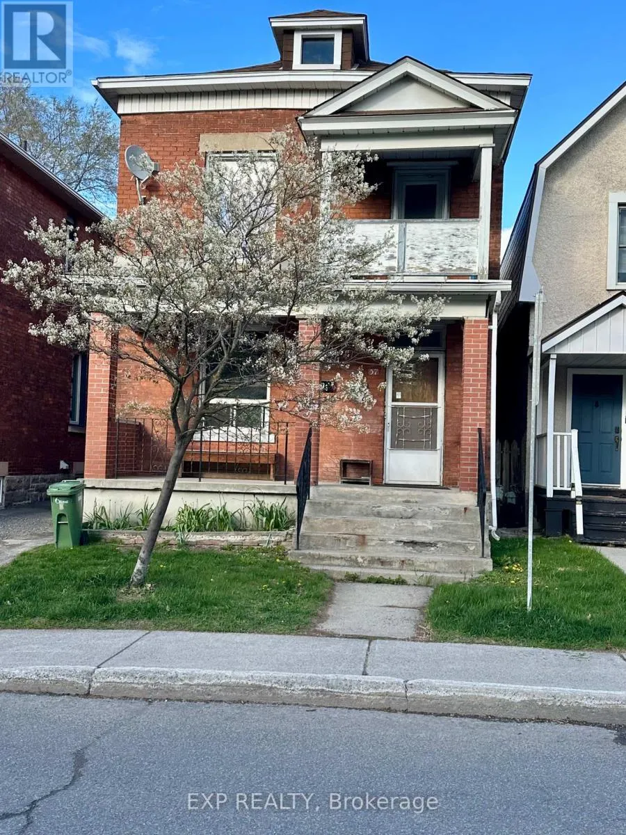 57 SPADINA AVENUE