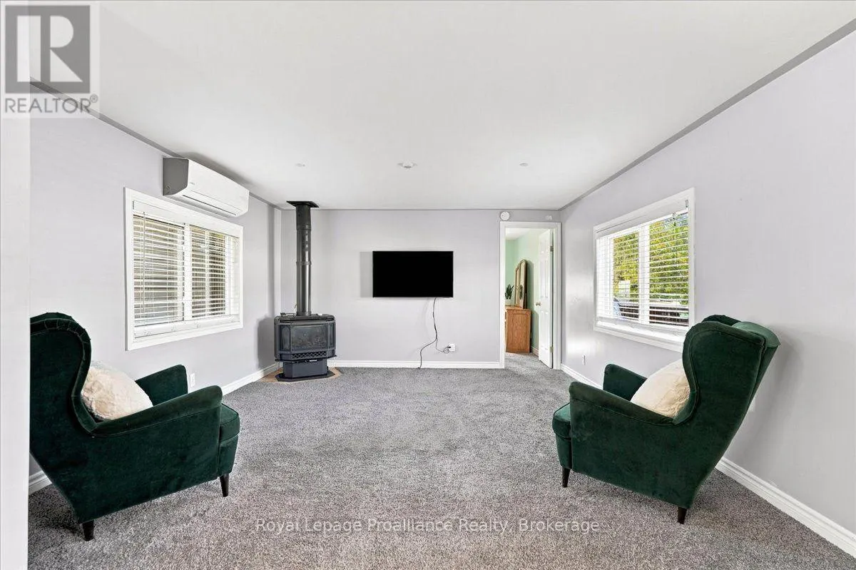 10 NIGHTINGALE LANE