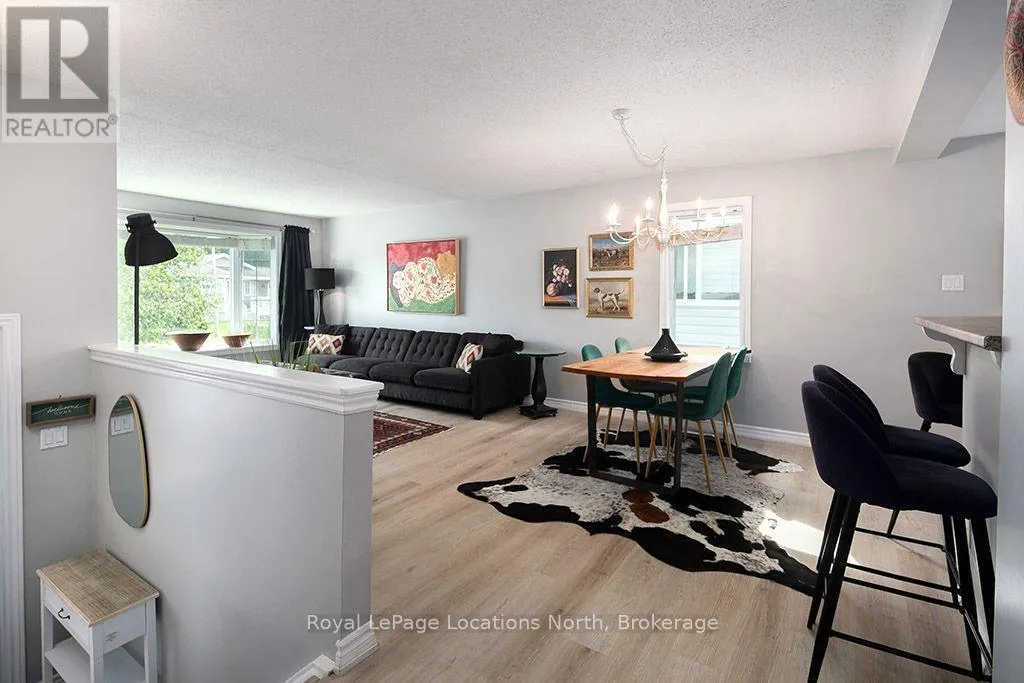 20 BIRCHWOOD COURT