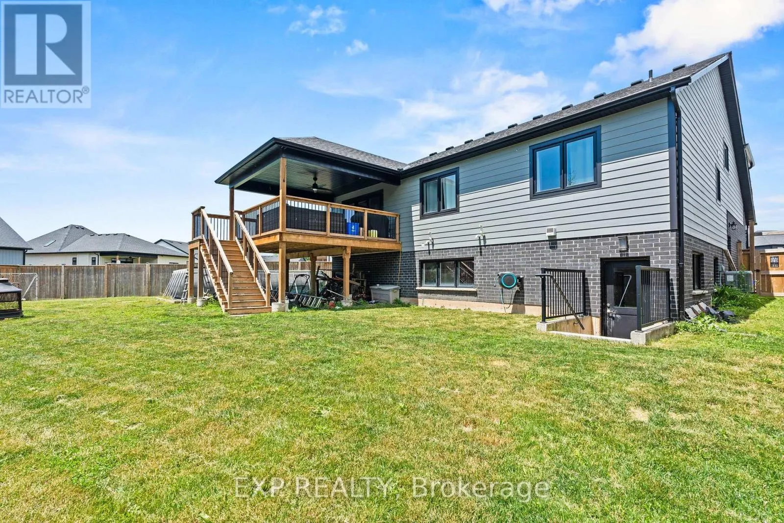 2756 ARROWSMITH COURT
