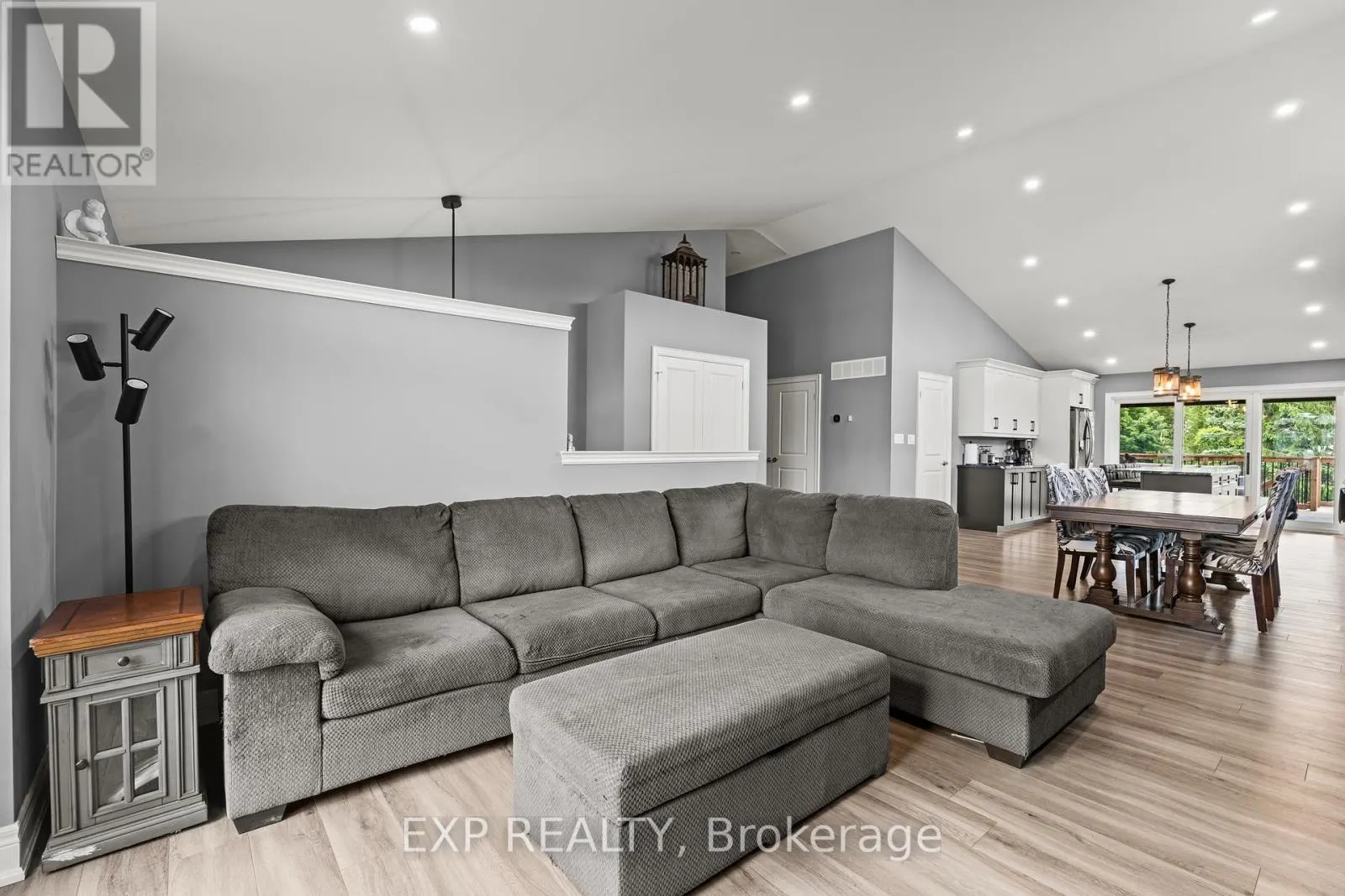 2756 ARROWSMITH COURT
