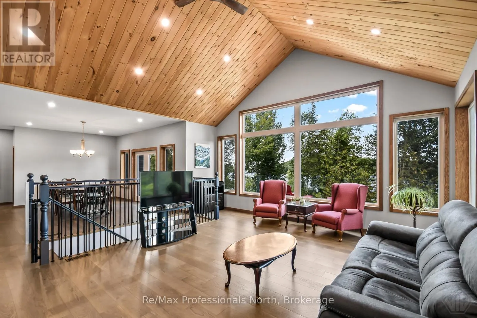 1420 ECHO LAKE ROAD