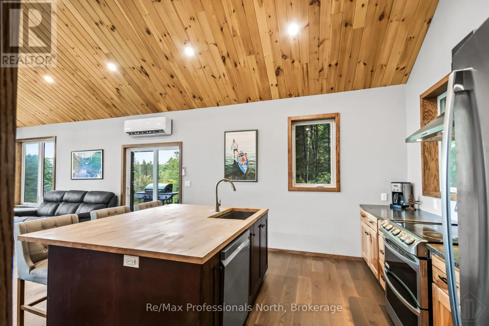 1420 ECHO LAKE ROAD