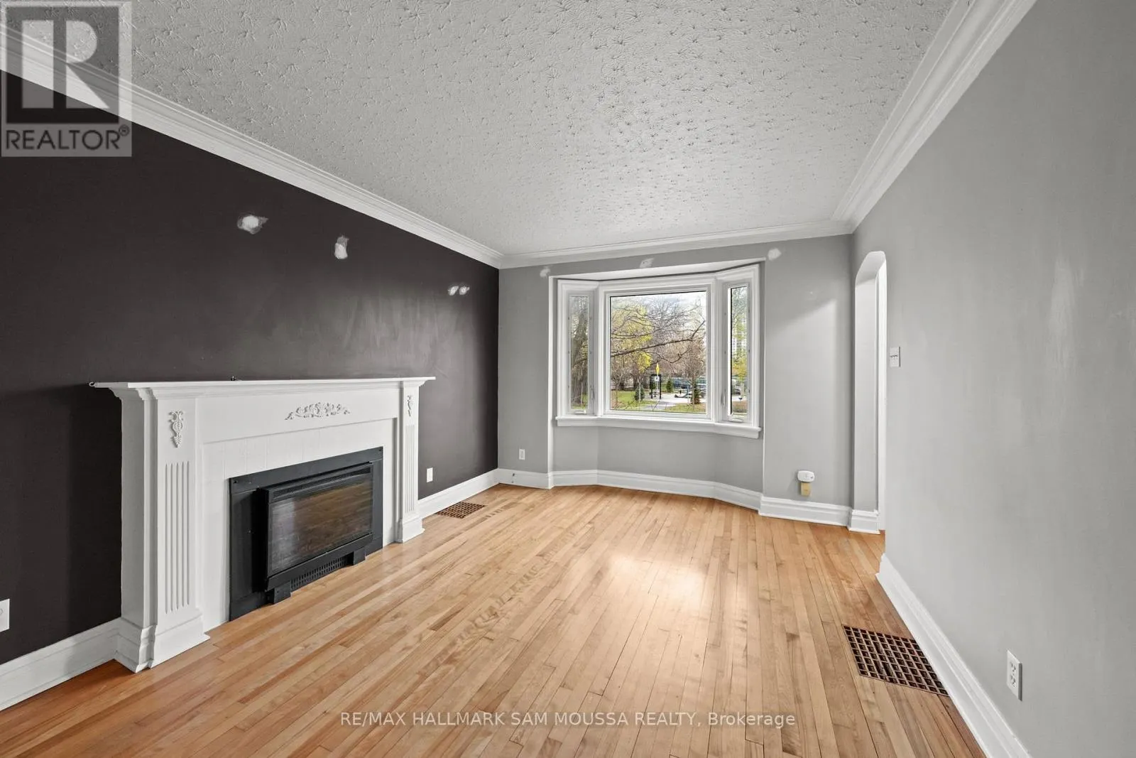 378 BYRON AVENUE