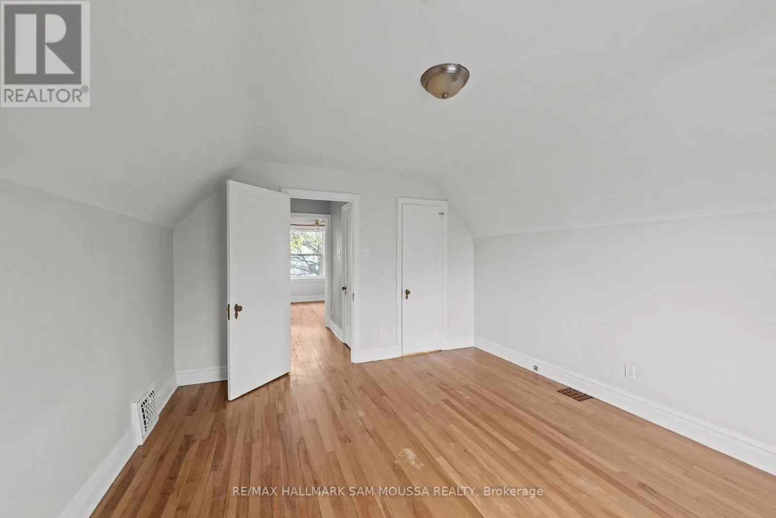 378 BYRON AVENUE
