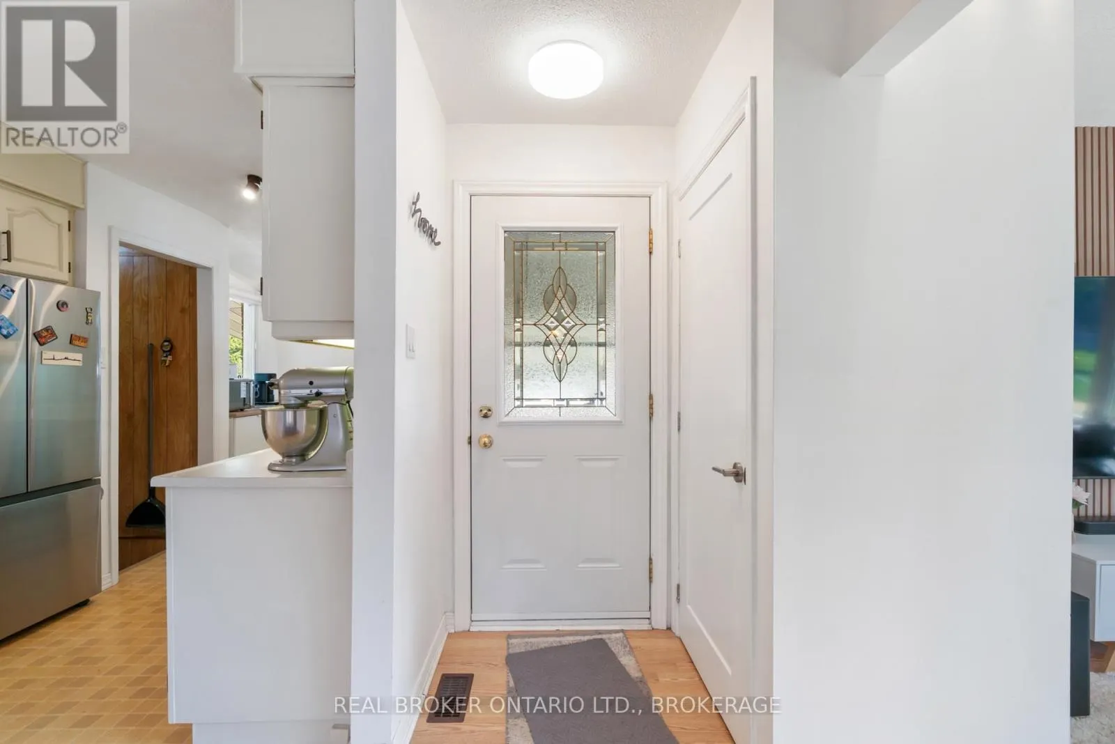 121 ST. GEORGE STREET W